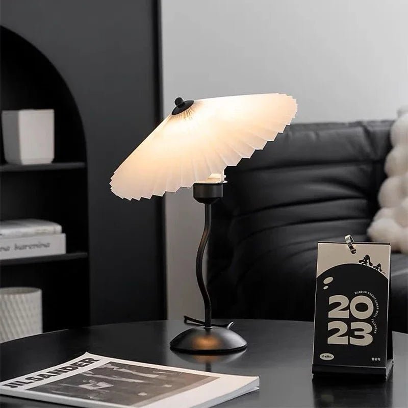 Nordic Origami Dream Table Lamp - Lumen Attic